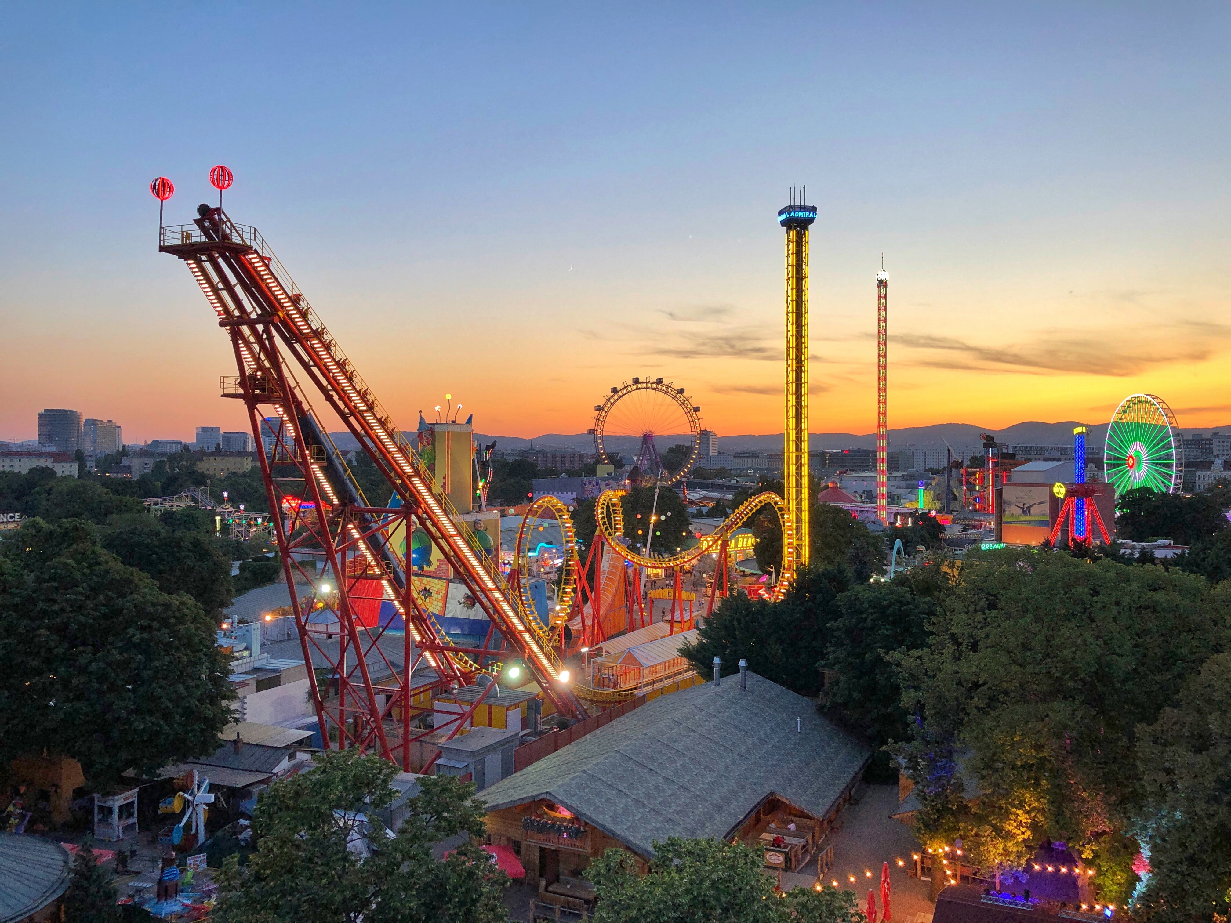 Food & Beverage, Outside Activities, Retail | Amusement Park