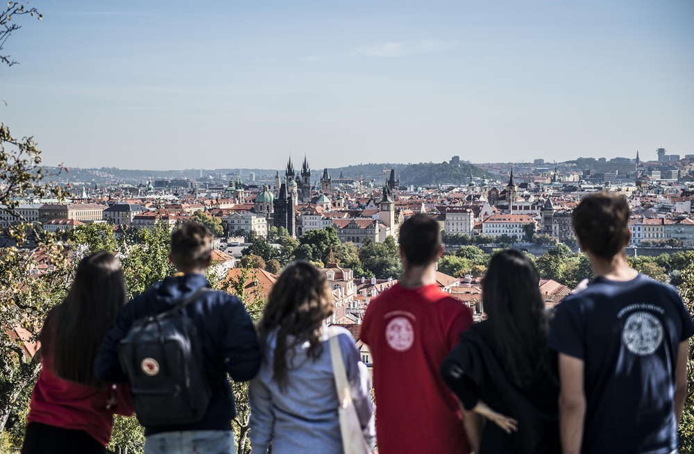 Studiraj u srcu Evrope: Otkrij Češku kao svoju akademsku destinaciju