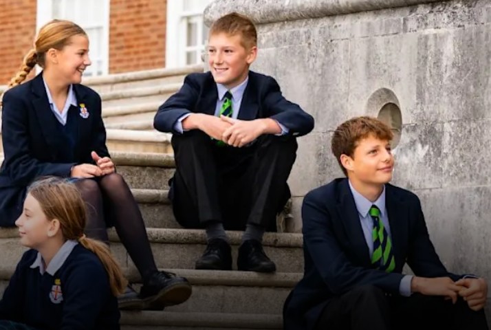 Royal Hospital School Stipendija: Vaš put do vrhunskog srednjeg obrazovanja u UK